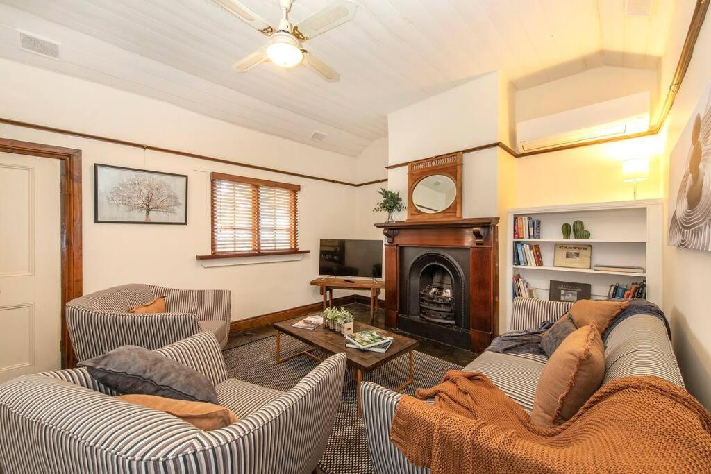 Willunga Cottage- Sleeps 6 Pool Exterior photo