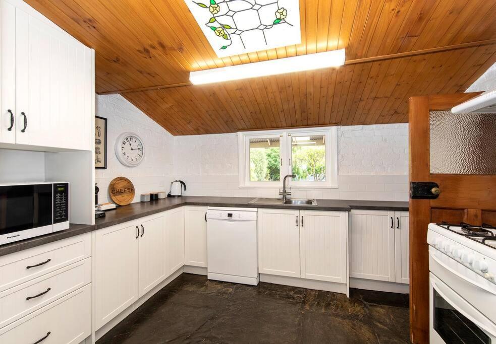 Willunga Cottage- Sleeps 6 Pool Exterior photo