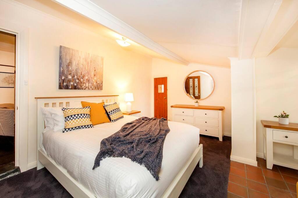 Willunga Cottage- Sleeps 6 Pool Exterior photo